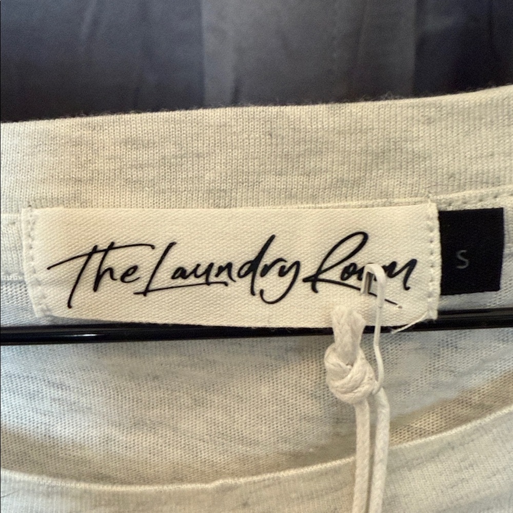 The Laundry Room Heather Gray Tee with Green Tequila Graphic. NWT - Picture 5 of 5